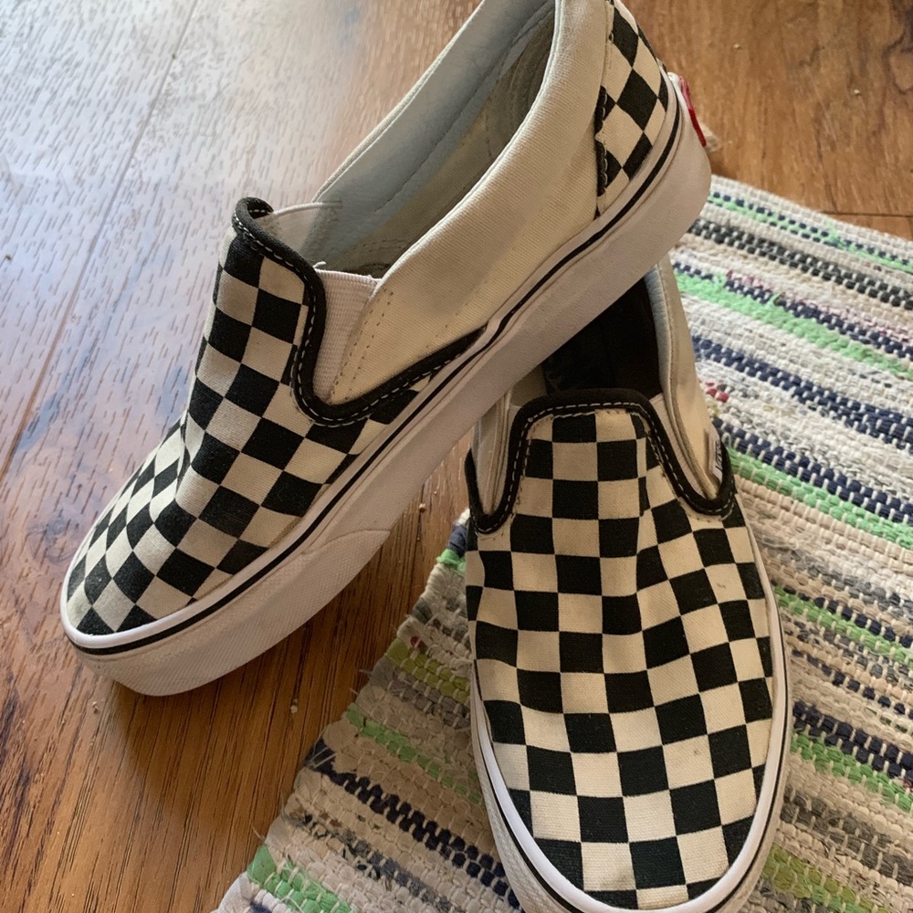 Checkered Vans Women’s 5.5